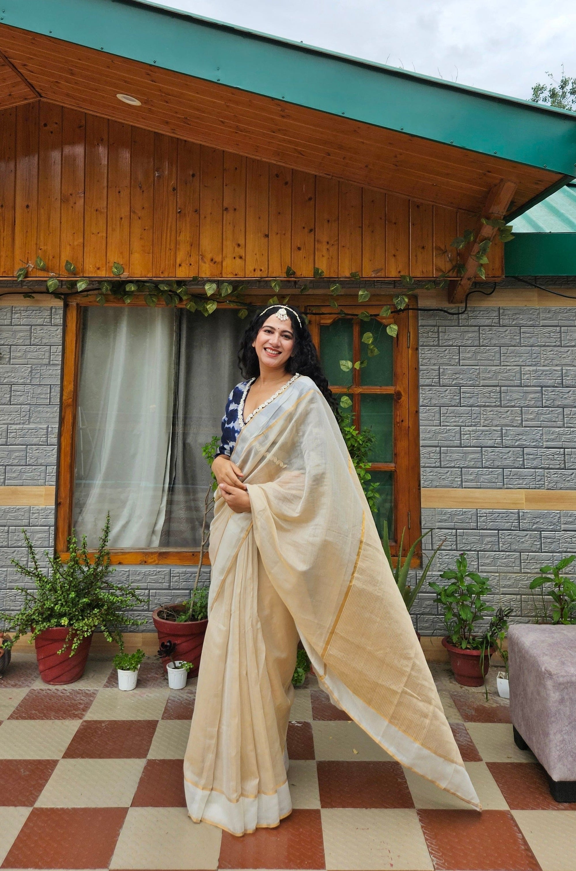 Pure Chanderi Women Shimmer Saree - Gold