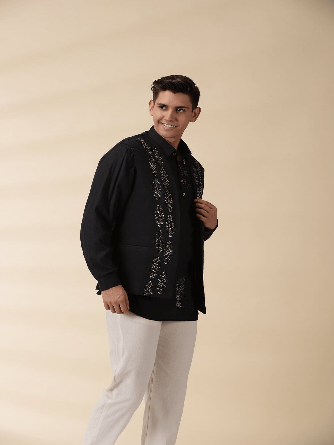 Black Short Kurta & Sadri Set - Charkha TalesBlack Short Kurta & Sadri Set