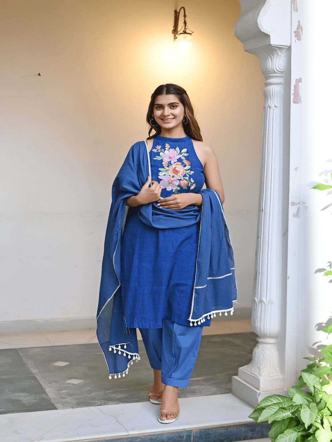 Blue Bold Bloom Embroidered Kurta Set - Charkha TalesBlue Bold Bloom Embroidered Kurta Set