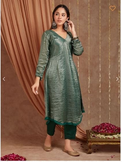 Emerald Green Chanderi Silk Shimmer Kurta Set - Charkha TalesEmerald Green Chanderi Silk Shimmer Kurta Set