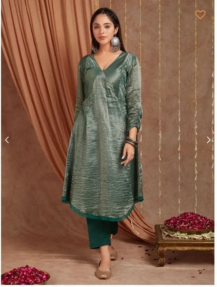 Emerald Green Chanderi Silk Shimmer Kurta Set - Charkha TalesEmerald Green Chanderi Silk Shimmer Kurta Set