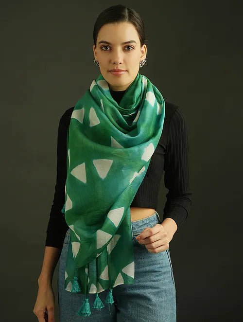 Green Clamp Dye Chanderi Silk Stole - Charkha TalesGreen Clamp Dye Chanderi Silk Stole