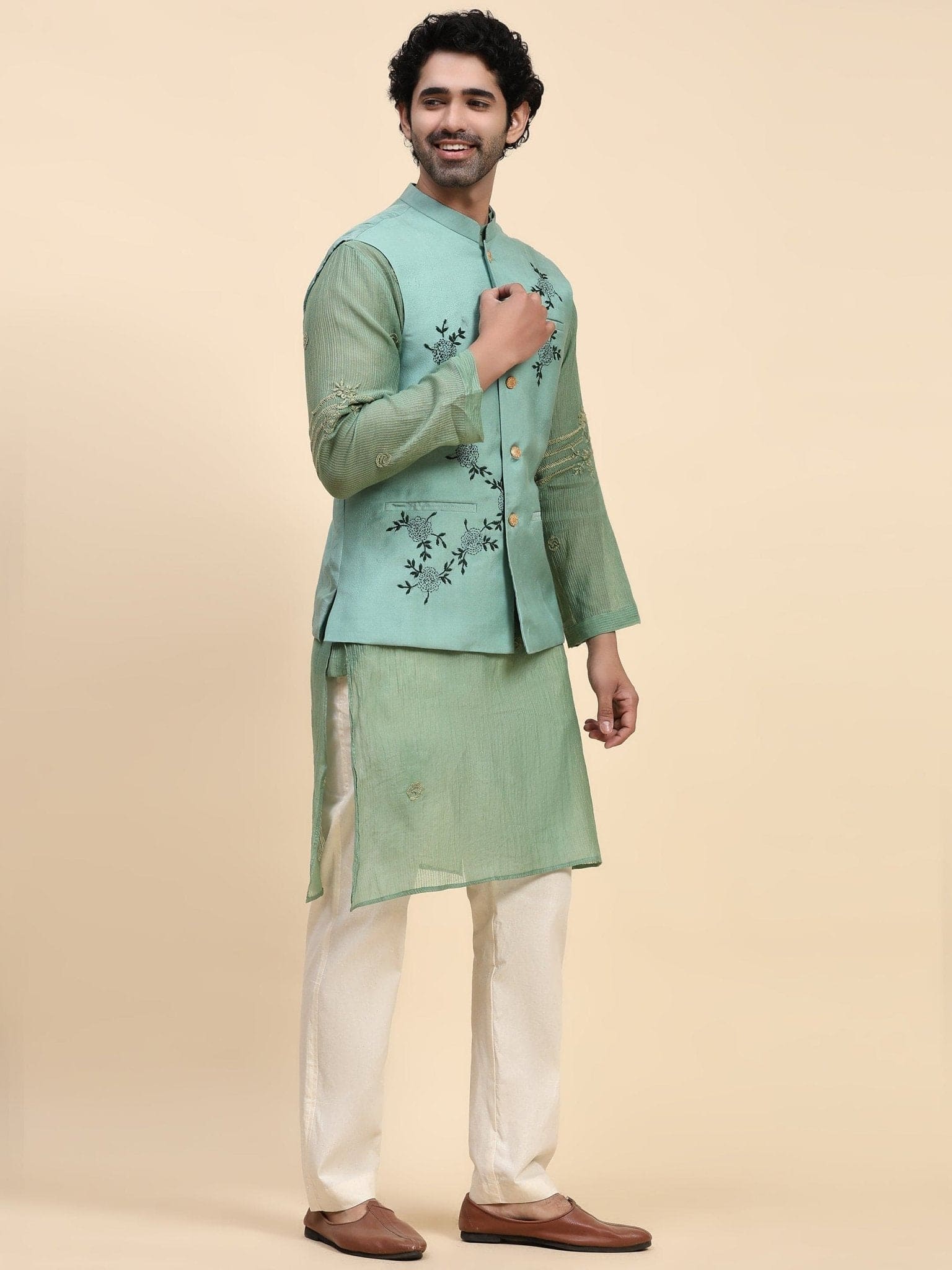 Light Green Cotton Men Kurta set - Charkha TalesLight Green Cotton Men Kurta set