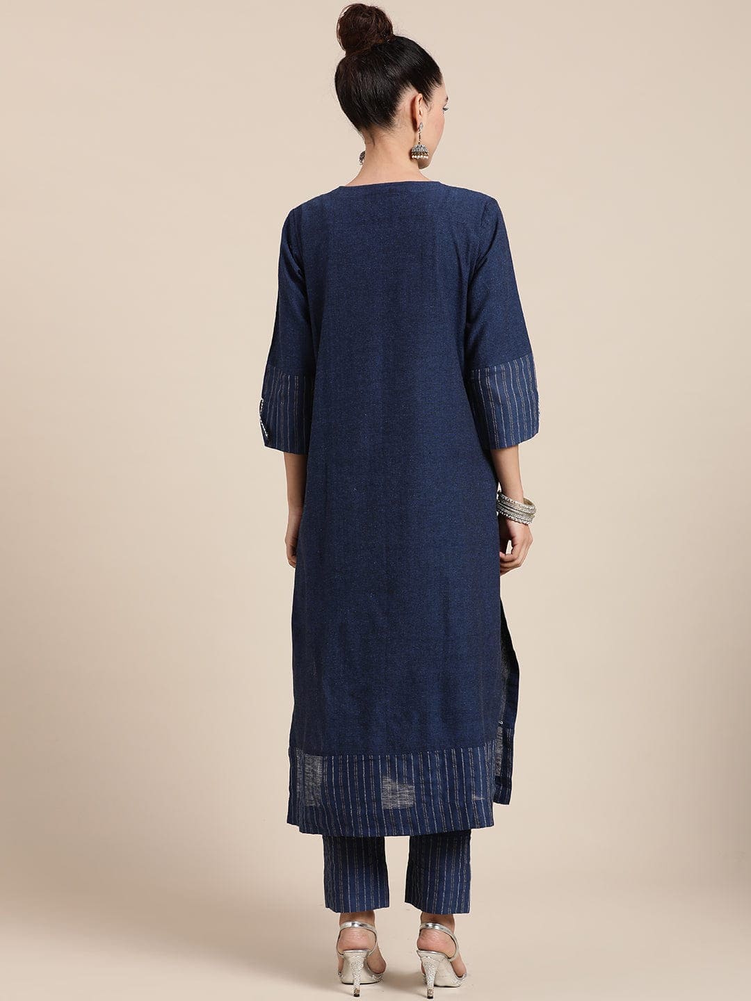 Navy Blue Floral Embroidered Kurta Set - Charkha TalesNavy Blue Floral Embroidered Kurta Set