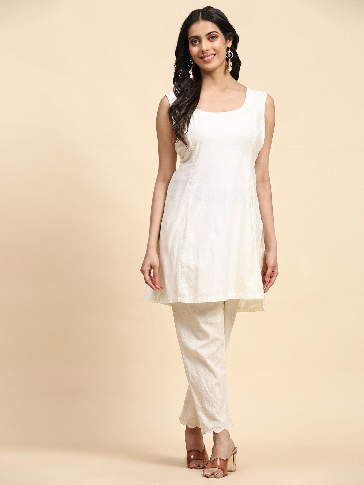 Off-White Patch Work Chanderi Kurta Set - Charkha TalesOff-White Patch Work Chanderi Kurta Set