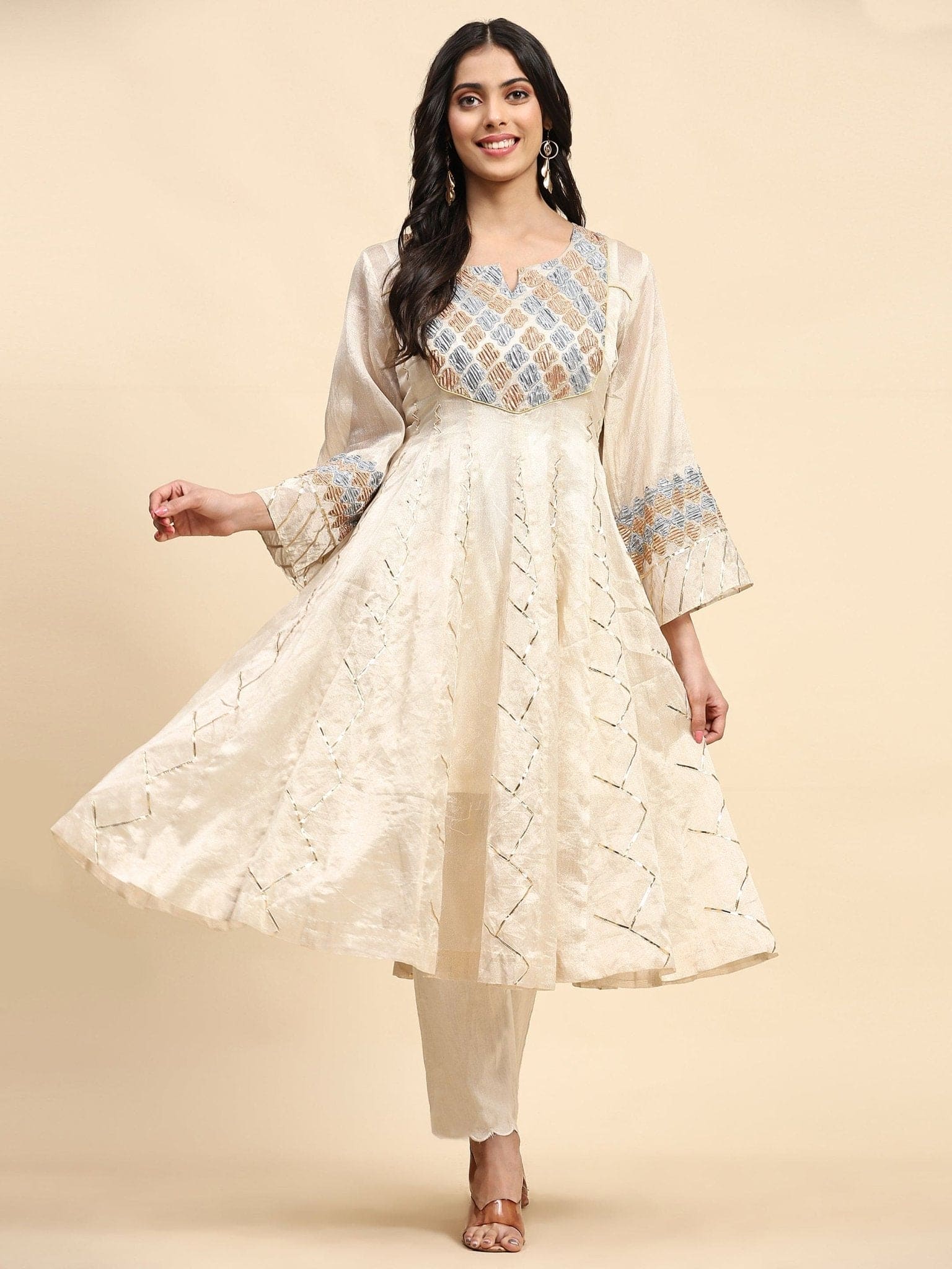 Off-White Patch Work Kurta Set - Charkha TalesOff-White Patch Work Kurta Set