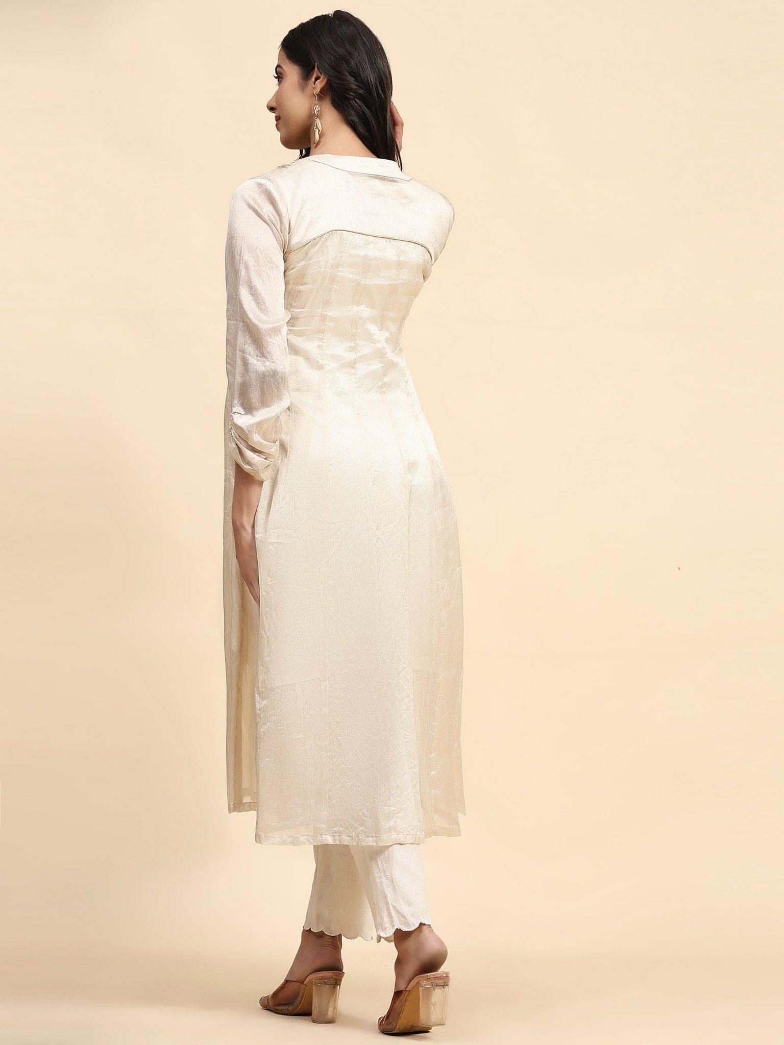 Off-White Patch Work Kurta Set - Charkha TalesOff-White Patch Work Kurta Set