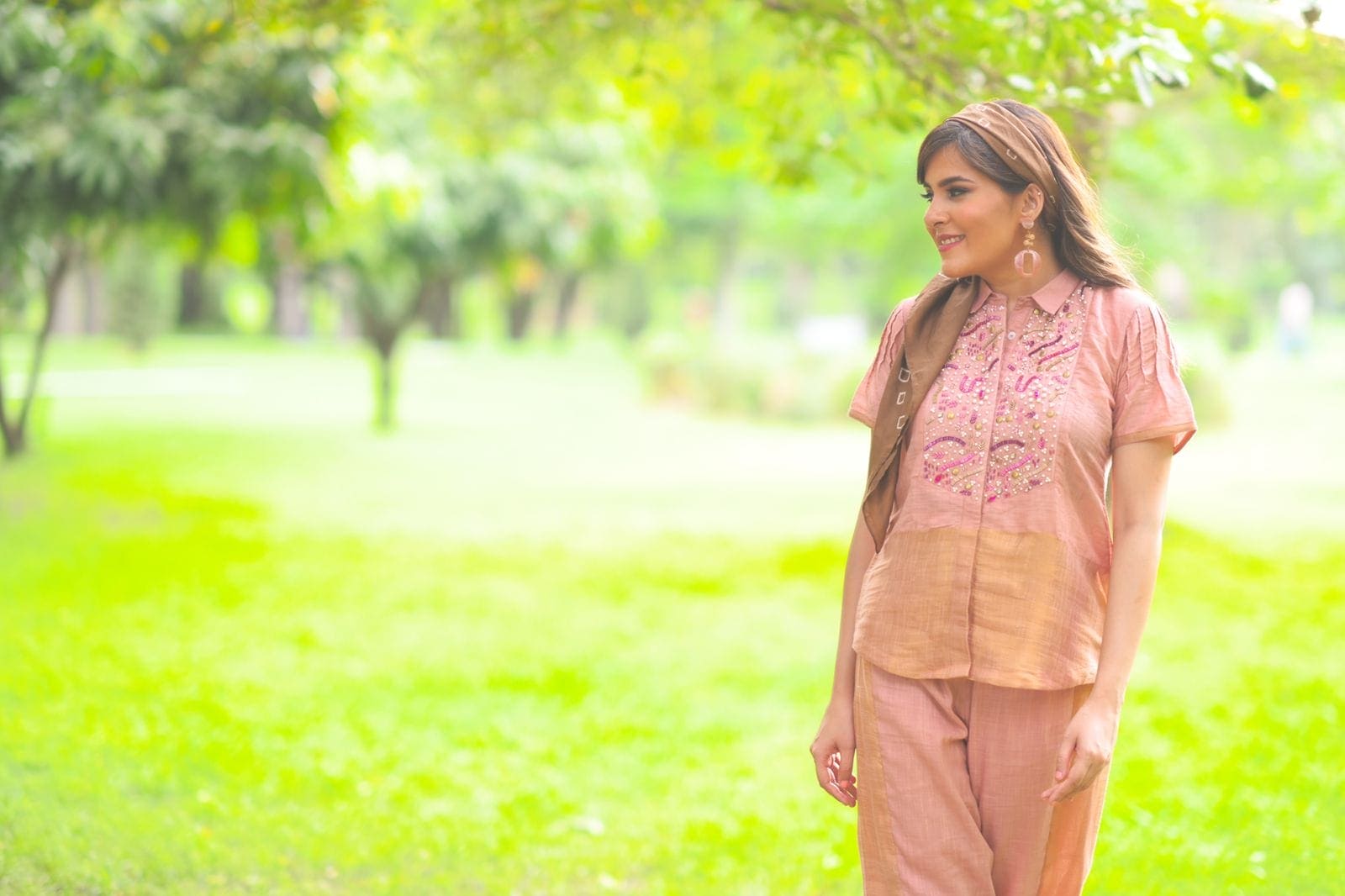 Peach Linen Crystal Zari Co-ord Set - Charkha TalesPeach Linen Crystal Zari Co-ord Set