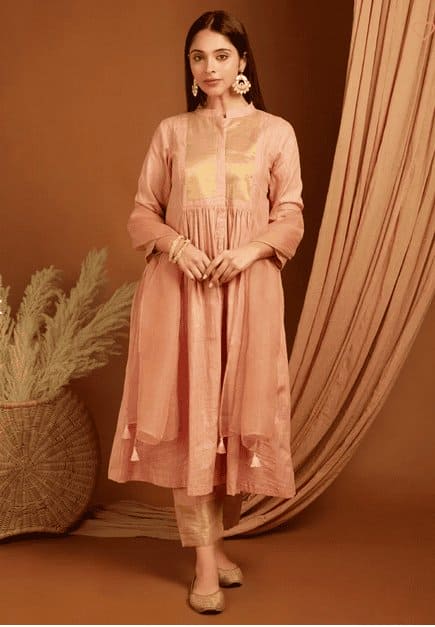 Peach Shimmer Linen Kurta Set - Charkha TalesPeach Shimmer Linen Kurta Set