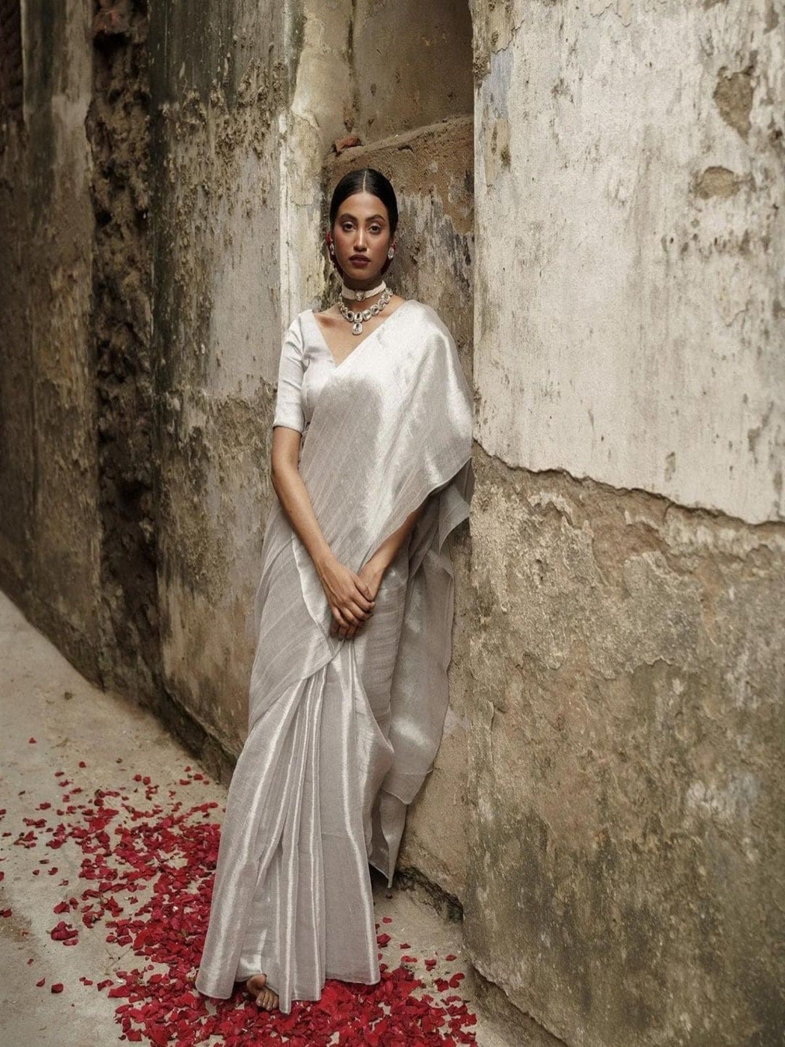 Silver Tissue Chanderi Saree - Charkha TalesSilver Tissue Chanderi Saree