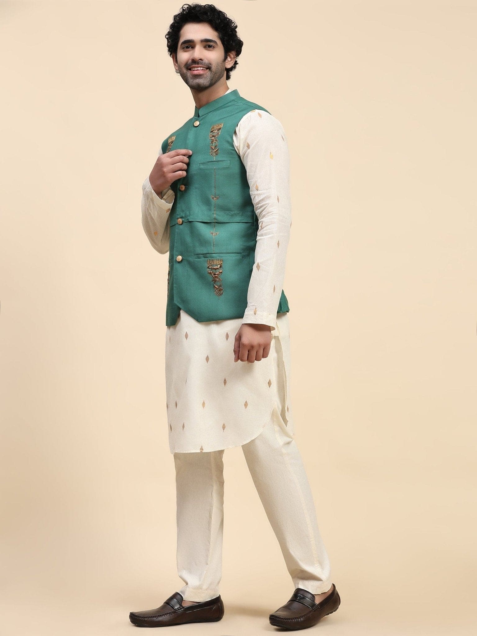 White Cotton Men Kurta Set - Charkha TalesWhite Cotton Men Kurta Set