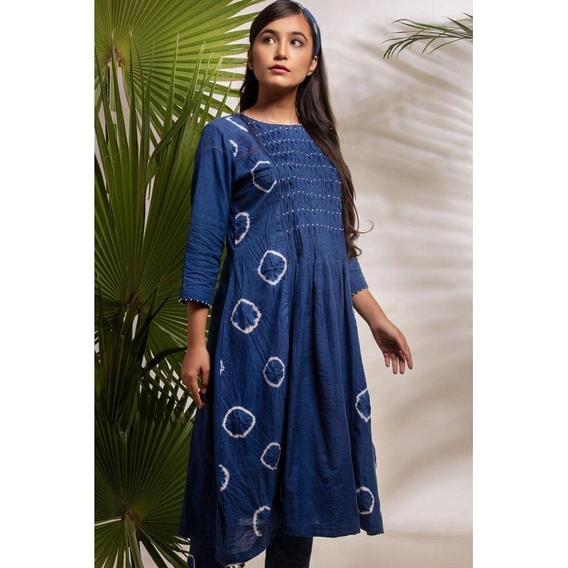 Women Blue Tie Dye Kurta Set - Charkha TalesWomen Blue Tie Dye Kurta Set