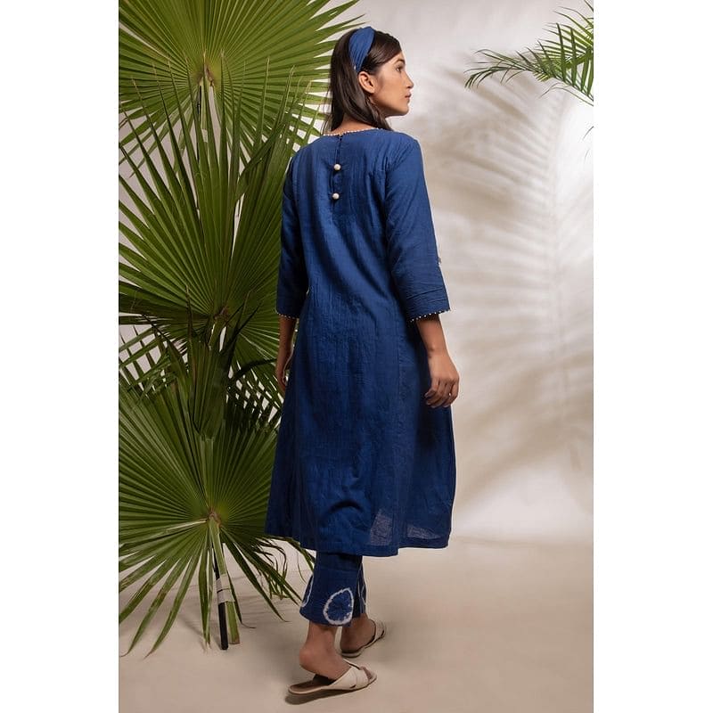 Women Blue Tie Dye Kurta Set - Charkha TalesWomen Blue Tie Dye Kurta Set