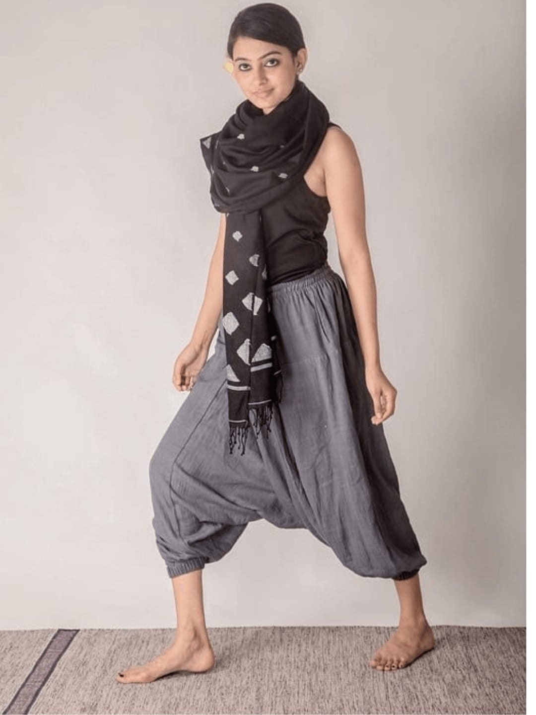Women Grey Yoga Dhoti Pant - Charkha TalesWomen Grey Yoga Dhoti Pant