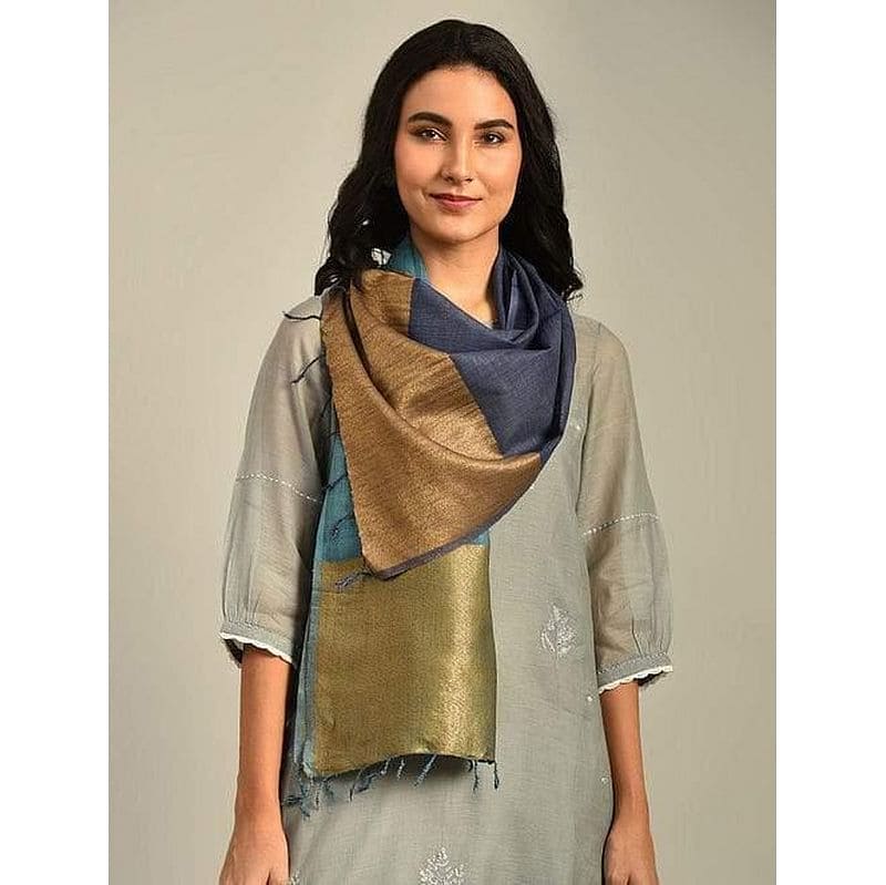 Women Multicolour Handwoven Linen Stole - Charkha TalesWomen Multicolour Handwoven Linen Stole
