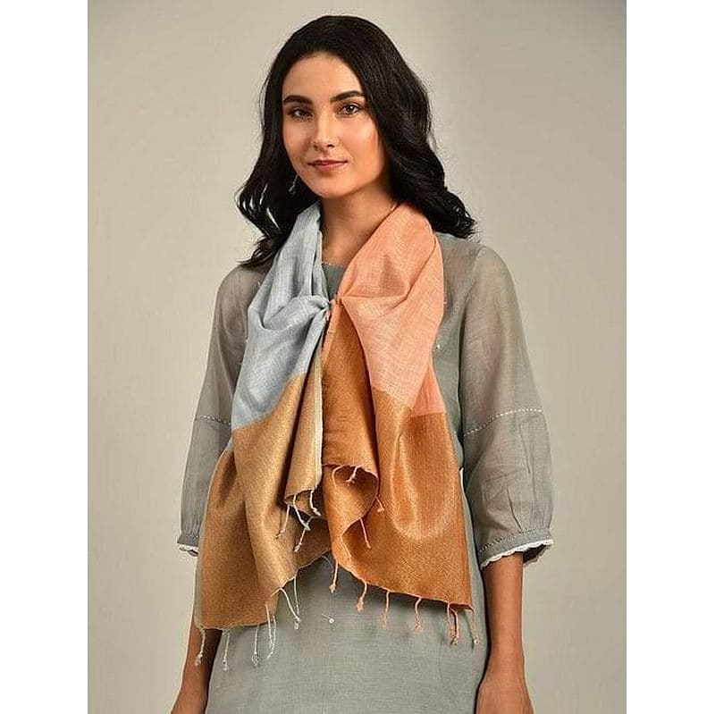 Women Multicolour Handwoven Linen Stole - Charkha TalesWomen Multicolour Handwoven Linen Stole