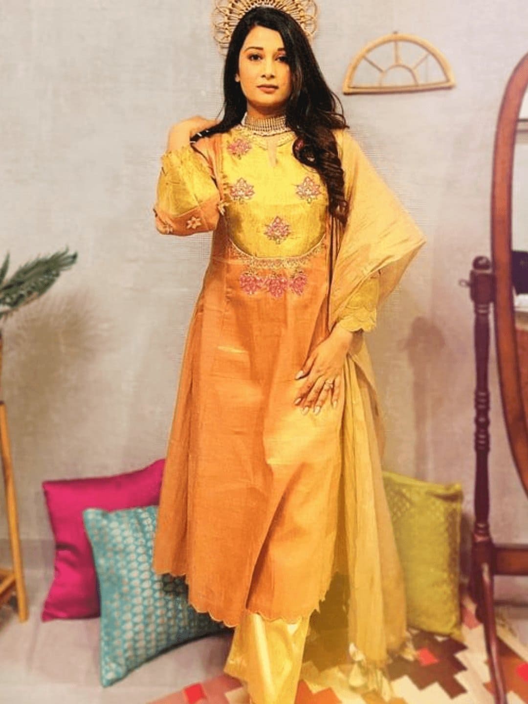 Women Peach Rajwada & Zari Kurta Set - Charkha TalesWomen Peach Rajwada & Zari Kurta Set