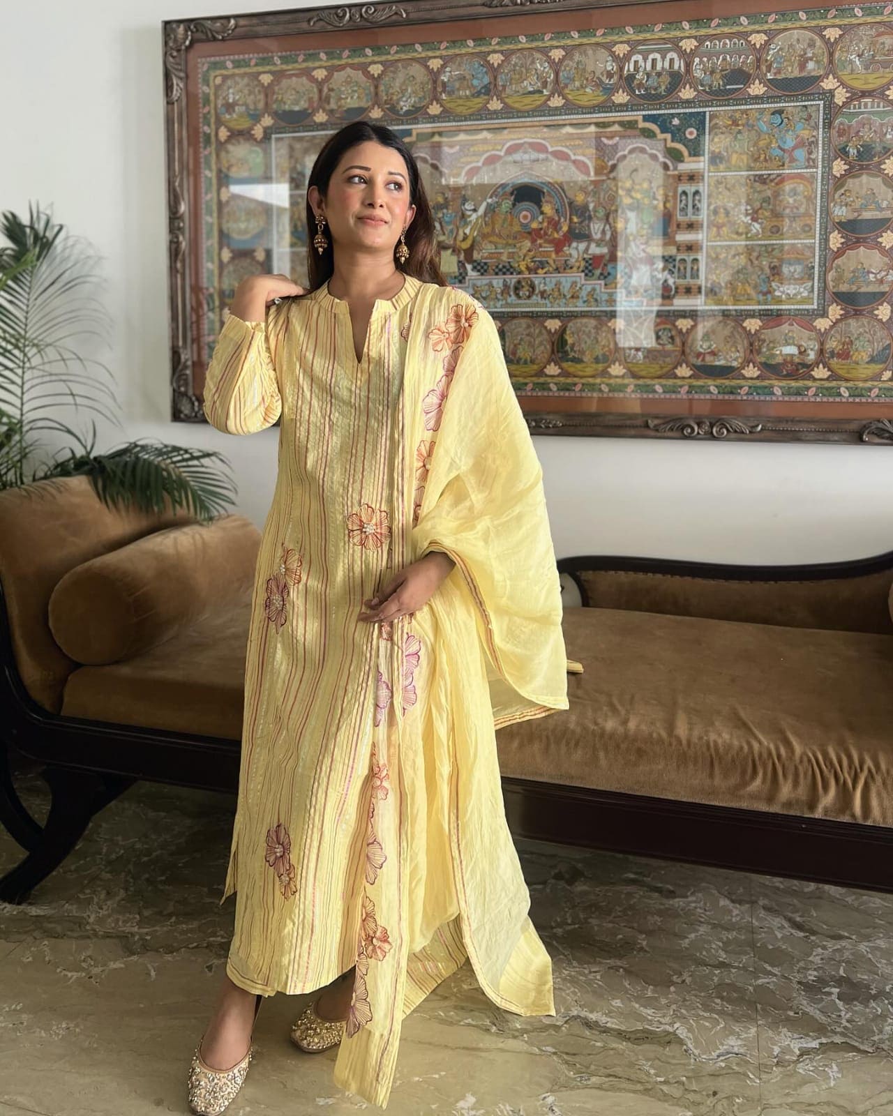 Yellow Chanderi Women Kurta Set - Charkha TalesYellow Chanderi Women Kurta Set