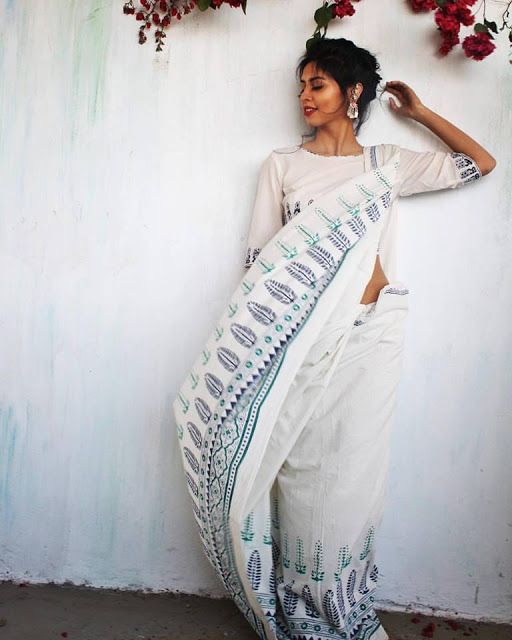 How Handcrafted Clothing Supports Indian Artisans - Charkha Tales