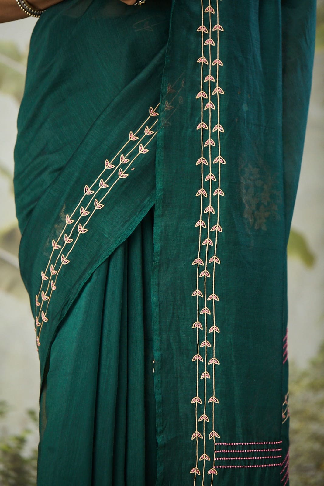 Aari Zardozi Embroidered Saree With Blouse - Green - Charkha TalesAari Zardozi Embroidered Saree With Blouse - Green