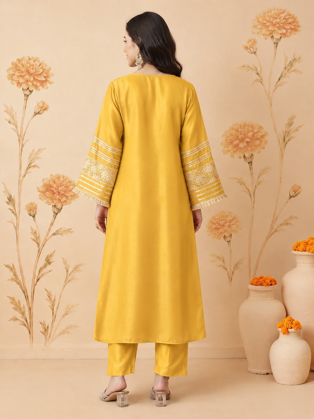 Banarasi Kurta Set - Yellow - Charkha TalesBanarasi Kurta Set - Yellow