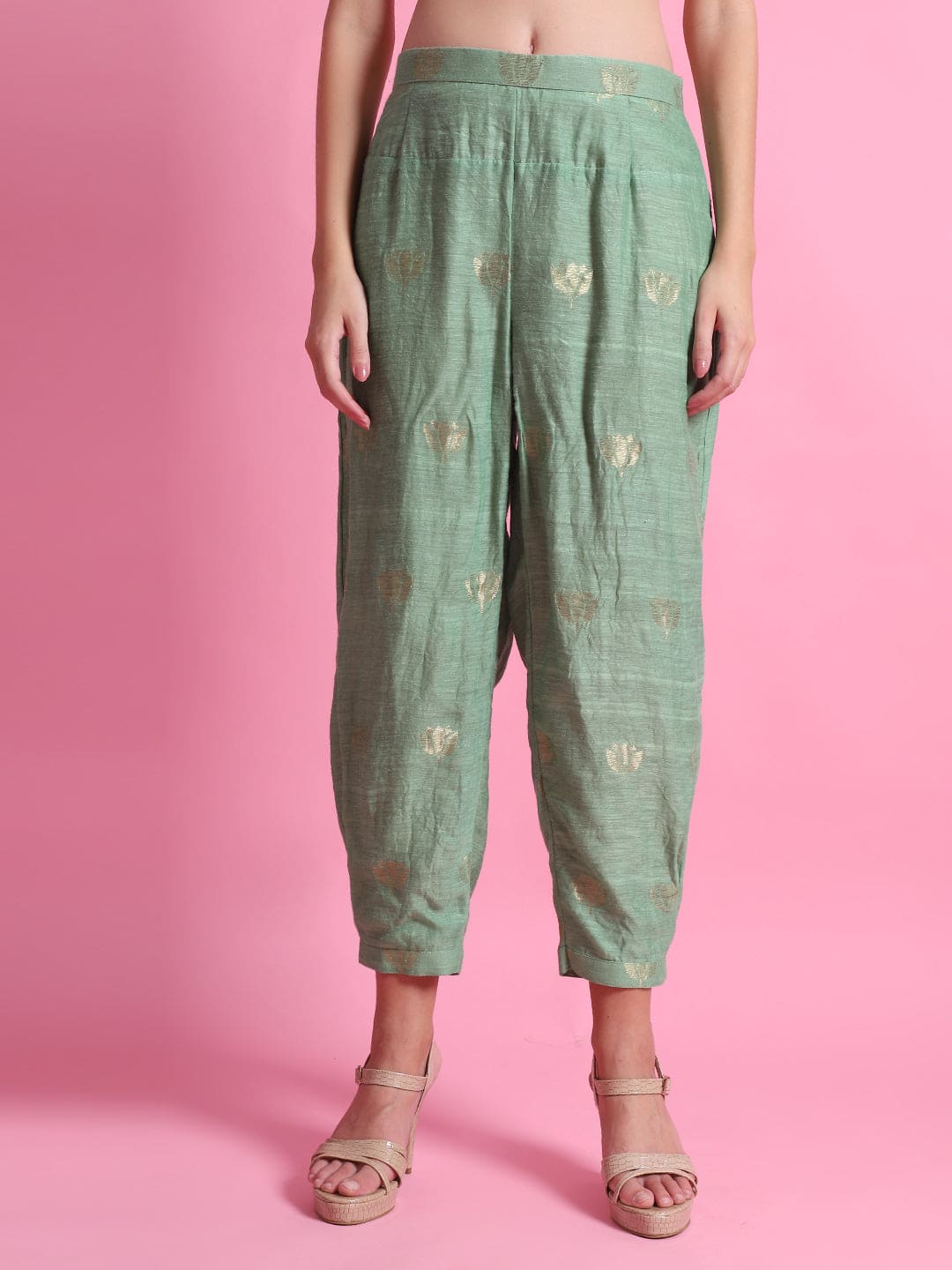 Chanderi Butti Flower Kurta Set - Green - Charkha TalesChanderi Butti Flower Kurta Set - Green