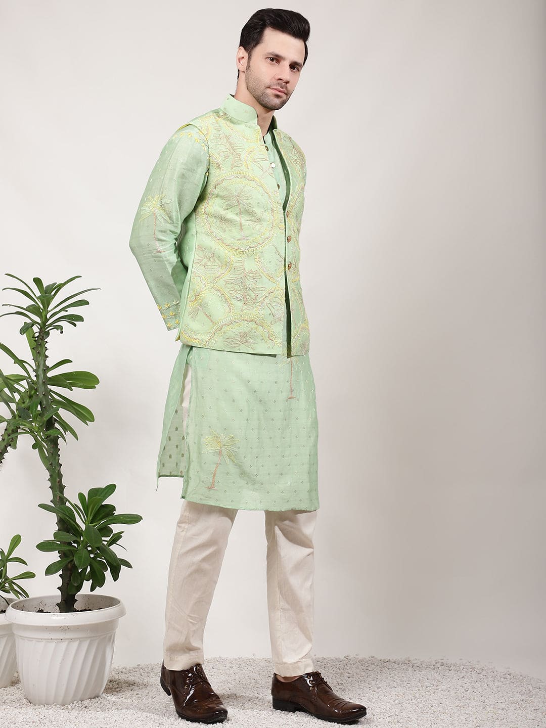 ChikanKari Silk Kurta Set - Green - Charkha TalesChikanKari Silk Kurta Set - Green
