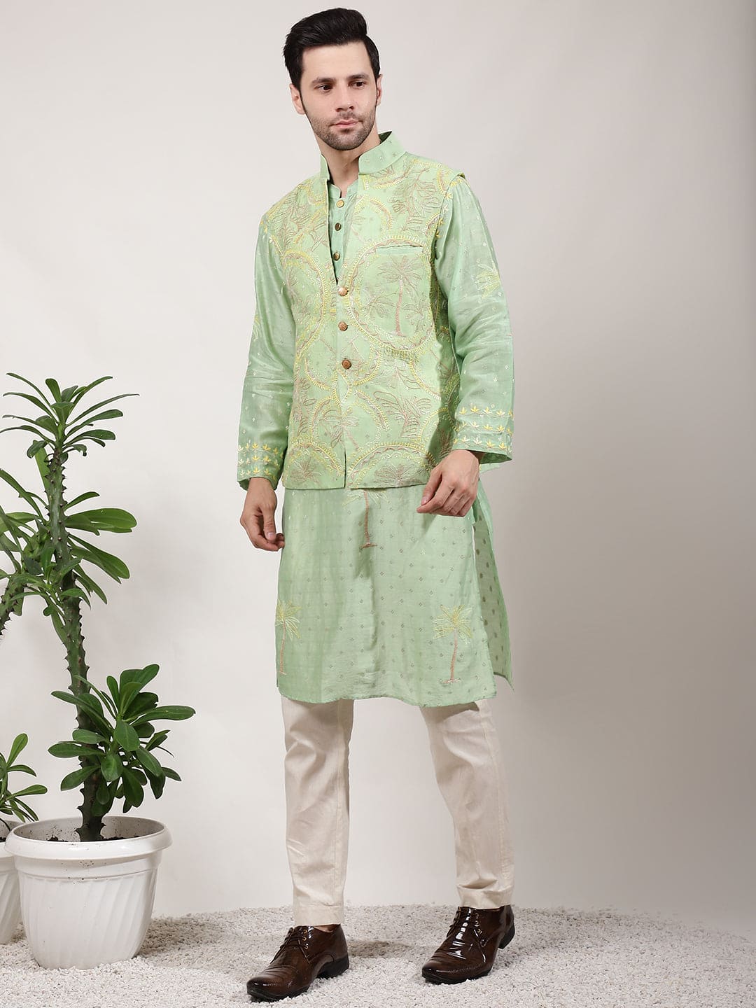 ChikanKari Silk Kurta Set - Green - Charkha TalesChikanKari Silk Kurta Set - Green