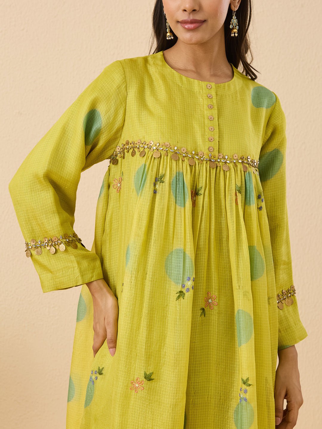 Clamp Dyed Chikankari Kurta Set - Lemon - Charkha TalesClamp Dyed Chikankari Kurta Set - Lemon