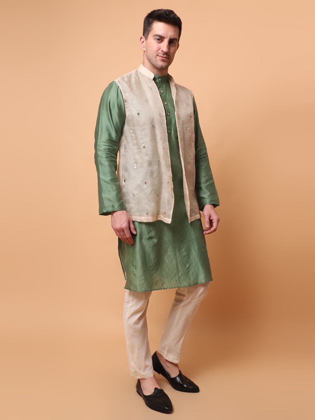 Muqaish Work Men Kurta Set - Green - Charkha TalesMuqaish Work Men Kurta Set - Green