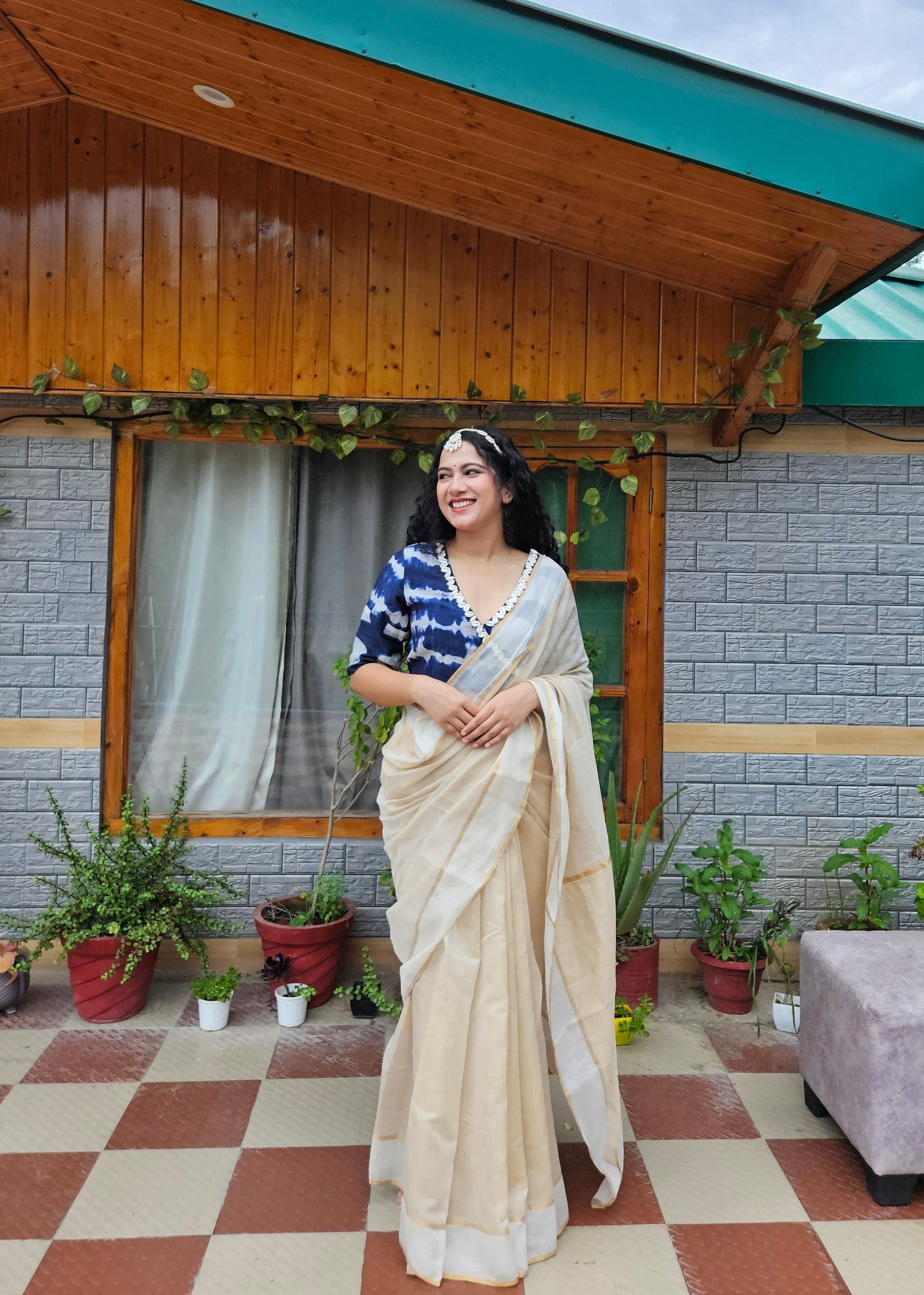 Pure Chanderi Women Shimmer Saree - Gold - Charkha TalesPure Chanderi Women Shimmer Saree - Gold