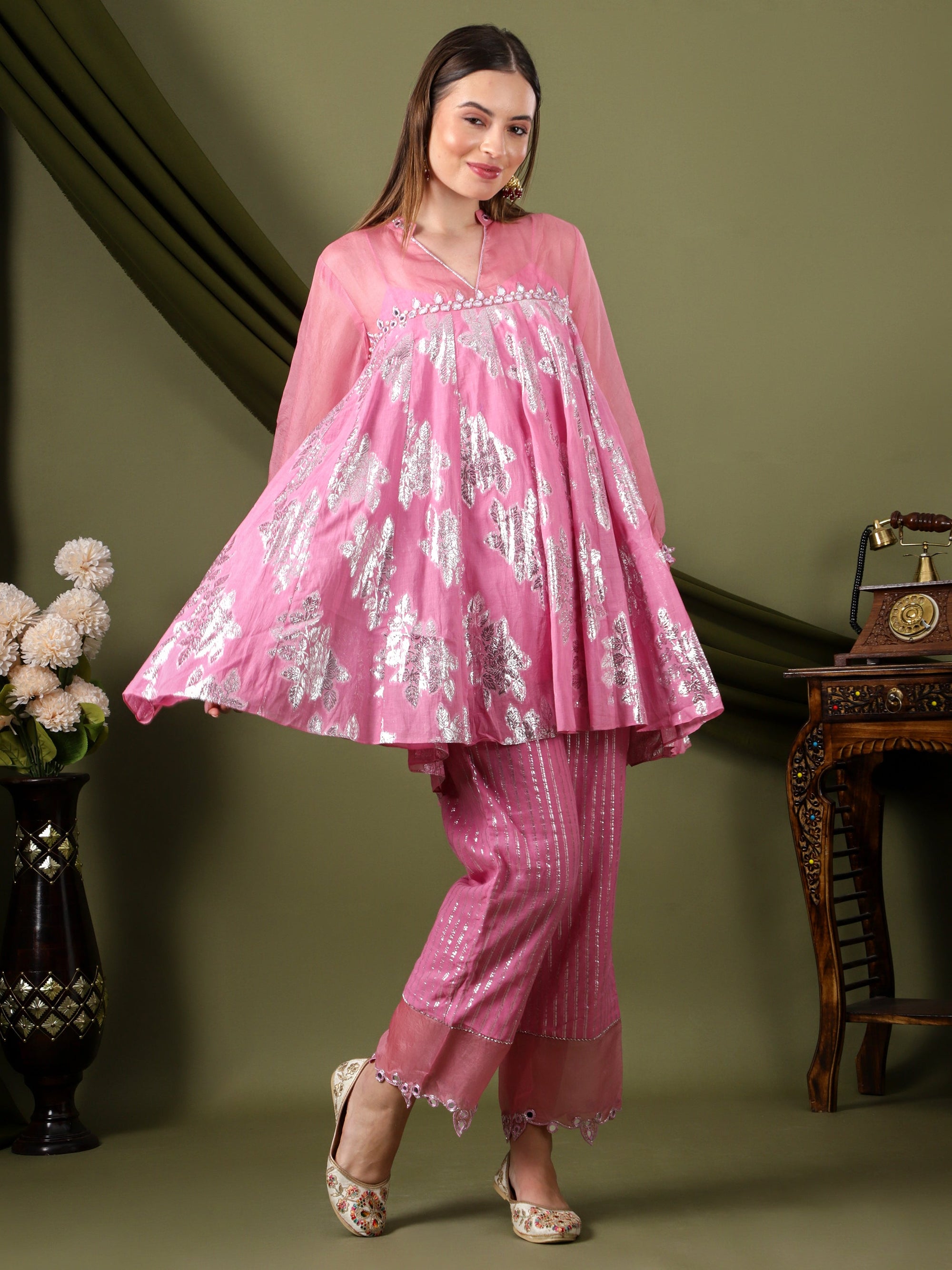Women Lurex Cotton Co - Ord Set - Pink - Charkha TalesWomen Lurex Cotton Co - Ord Set - Pink