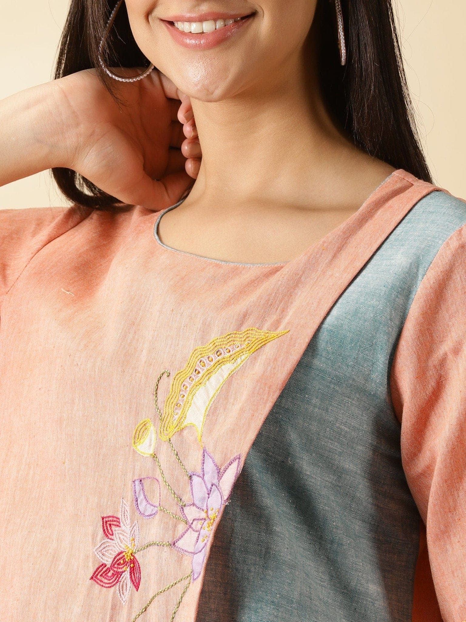 Applique Work Kurta Set - Salmon Pink - Charkha TalesApplique Work Kurta Set - Salmon Pink