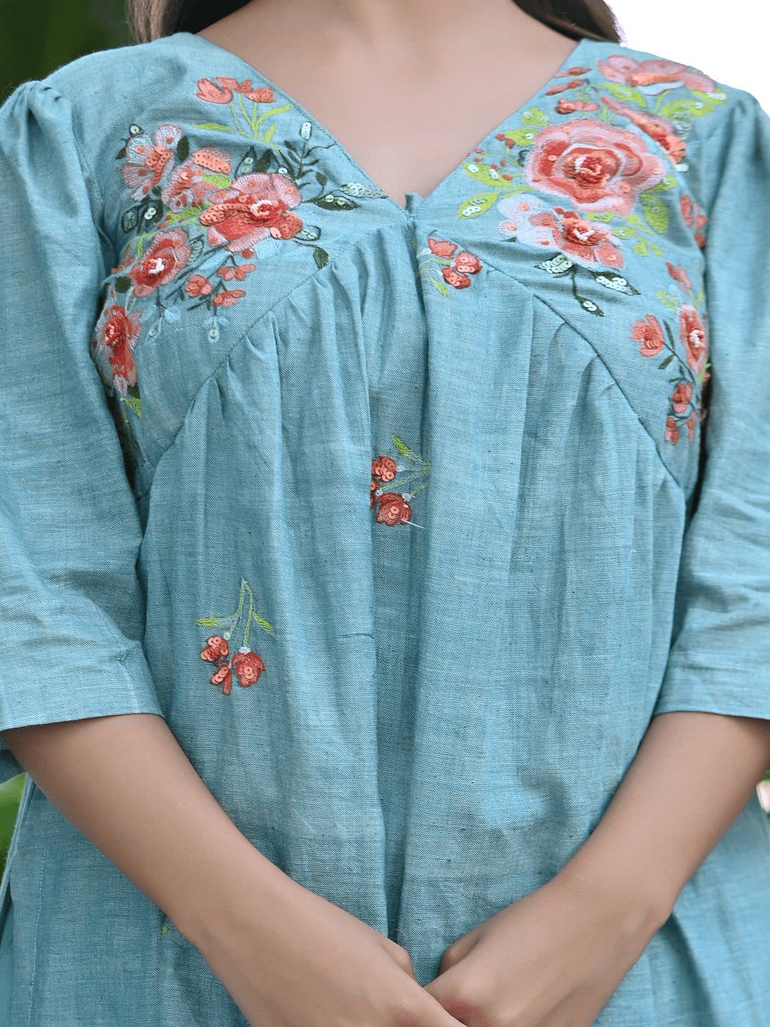 Bold Bloom Embroidered Kurta Set - Turquoise - Charkha TalesBold Bloom Embroidered Kurta Set - Turquoise