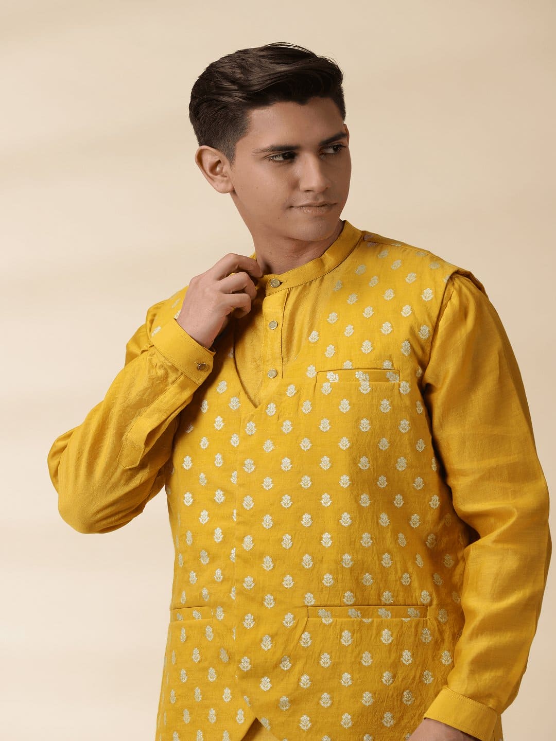 Chanderi Men Jacket & Kurta Set - Yellow - Charkha TalesChanderi Men Jacket & Kurta Set - Yellow