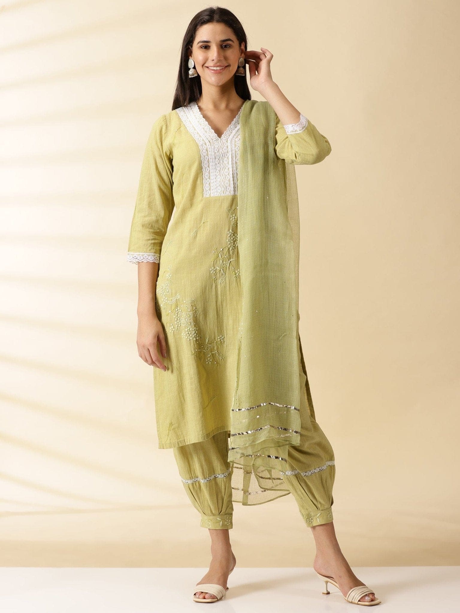 Chikan Embroidered Kurta Set - Mehendi Green - Charkha TalesChikan Embroidered Kurta Set - Mehendi Green