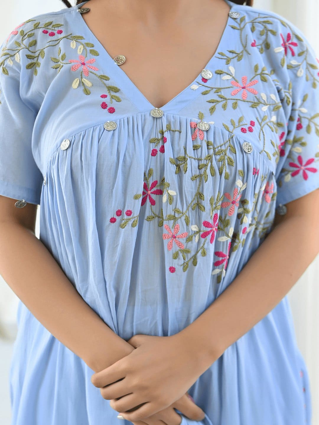 Chikankari Kurta Set - Sky Blue - Charkha TalesChikankari Kurta Set - Sky Blue