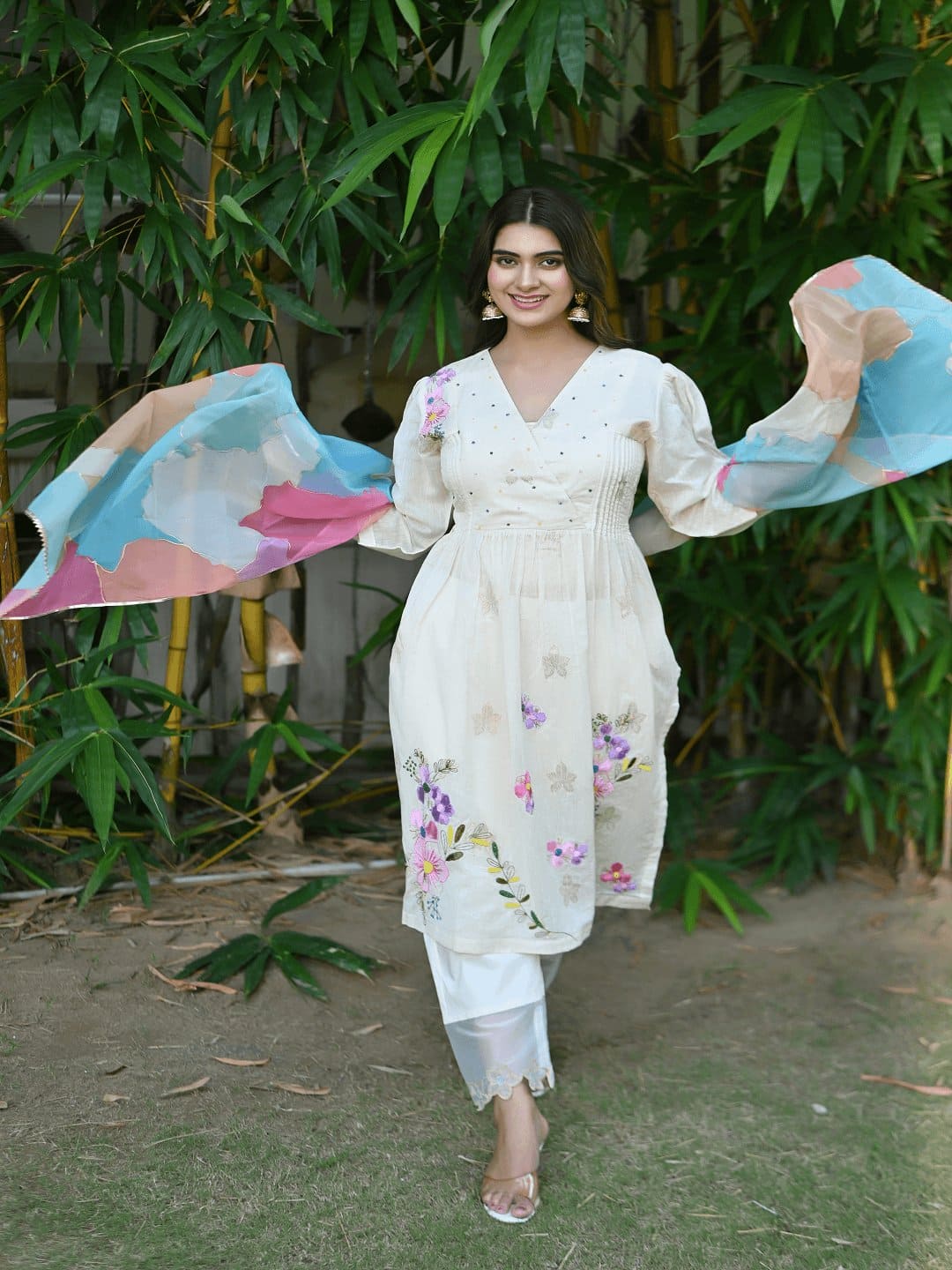Dainty Dazzel Bold Floral Kurta Set - Off - White - Charkha TalesDainty Dazzel Bold Floral Kurta Set - Off - White