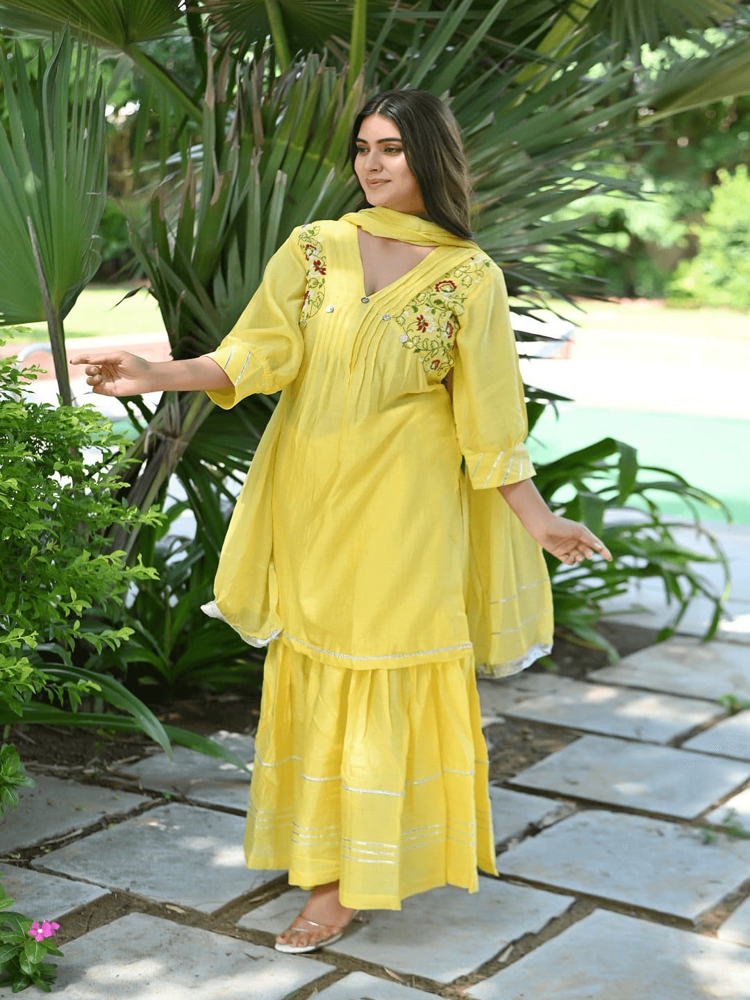 Hand Chikan Work Kurta Set - Yellow - Charkha TalesHand Chikan Work Kurta Set - Yellow