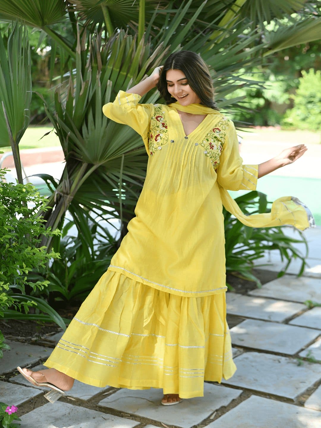 Hand Chikan Work Kurta Set - Yellow - Charkha TalesHand Chikan Work Kurta Set - Yellow