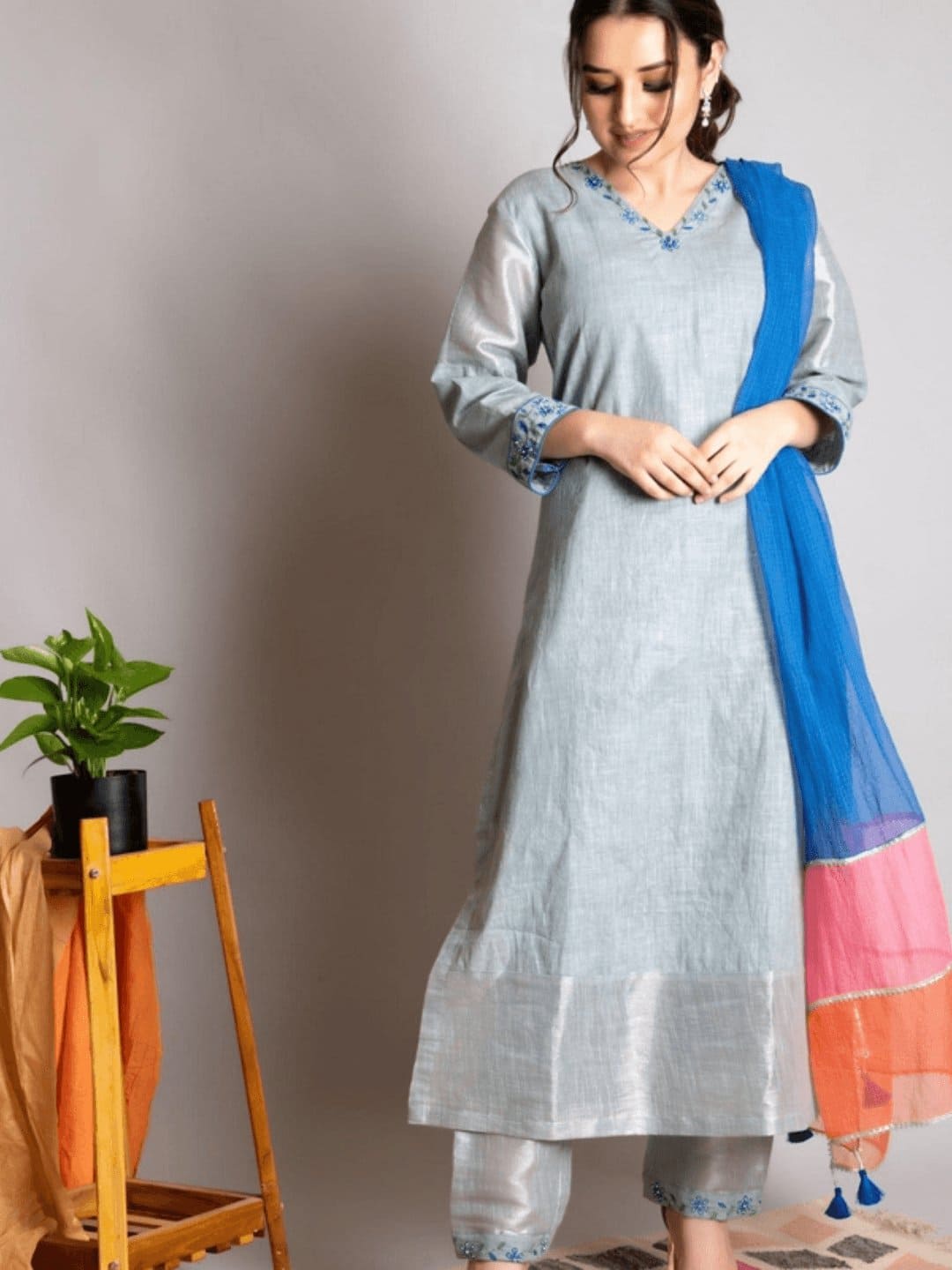 Linen Embroidered Kurta set - Grey - Charkha TalesLinen Embroidered Kurta set - Grey