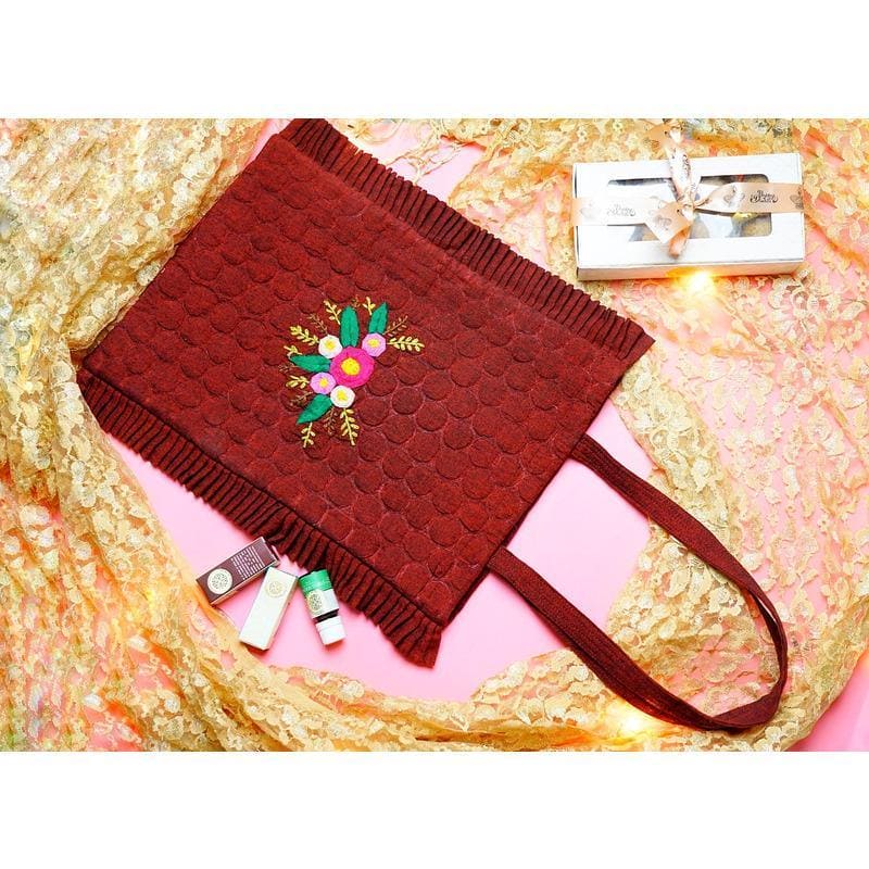 Quilt Hand - Embroidered Tote Bag - Maroon - Charkha TalesQuilt Hand - Embroidered Tote Bag - Maroon