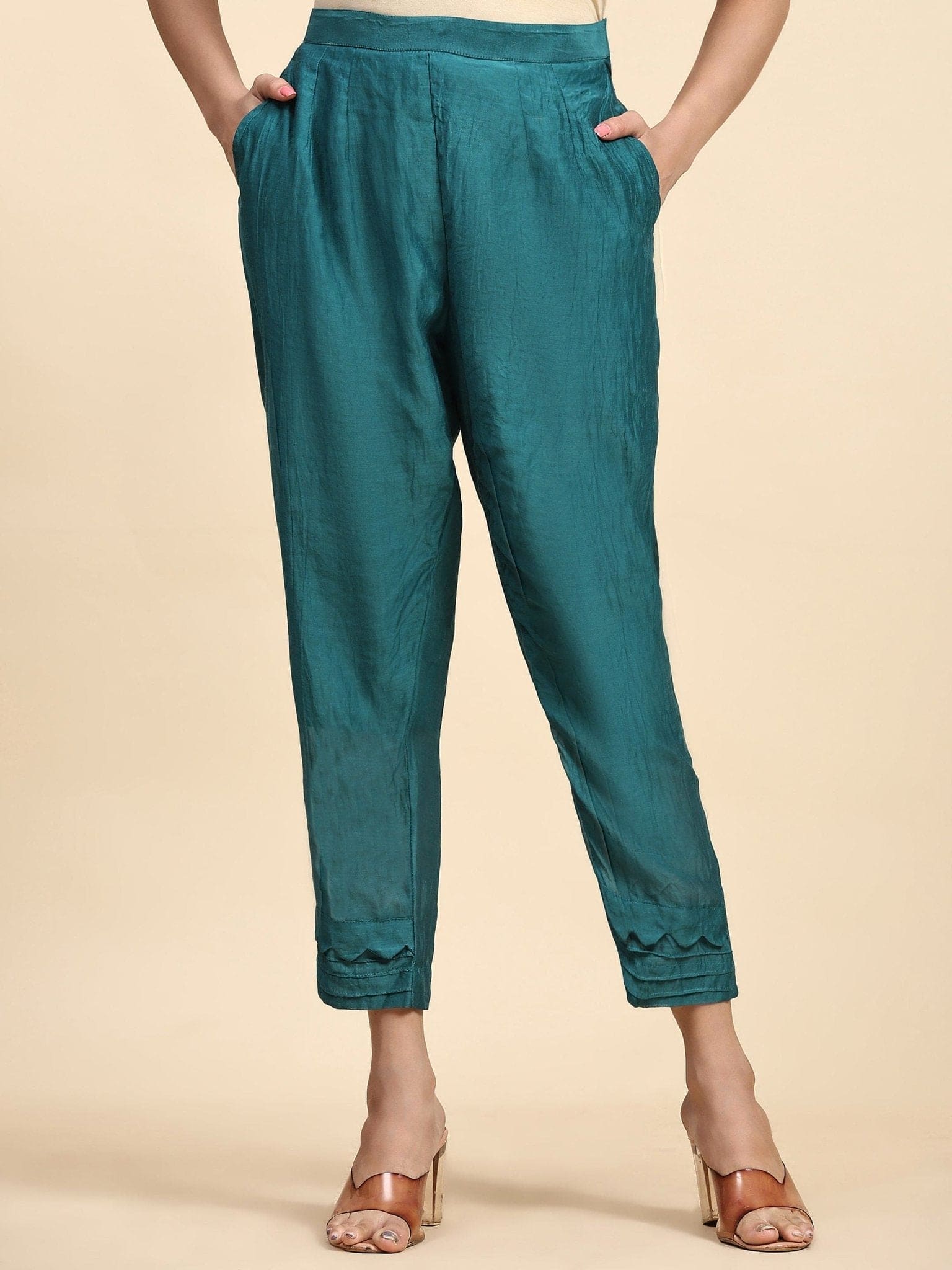 Sequin Work Chanderi Kurta Set - Green - Charkha TalesSequin Work Chanderi Kurta Set - Green