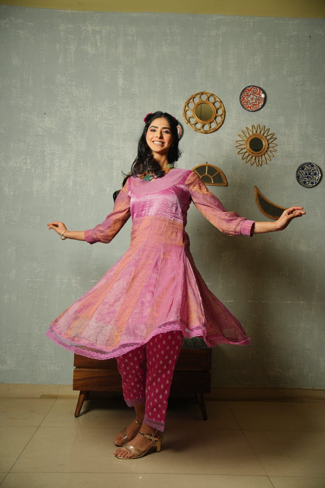 Shimmer Banarsi Anarkali Kurta Set - Majenta - Charkha TalesShimmer Banarsi Anarkali Kurta Set - Majenta