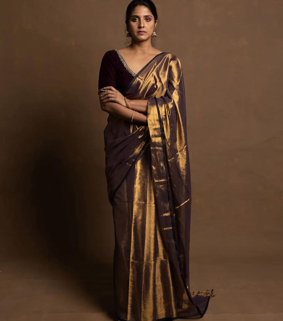 Tissue Chanderi Saree - Black Gold - Charkha TalesTissue Chanderi Saree - Black Gold