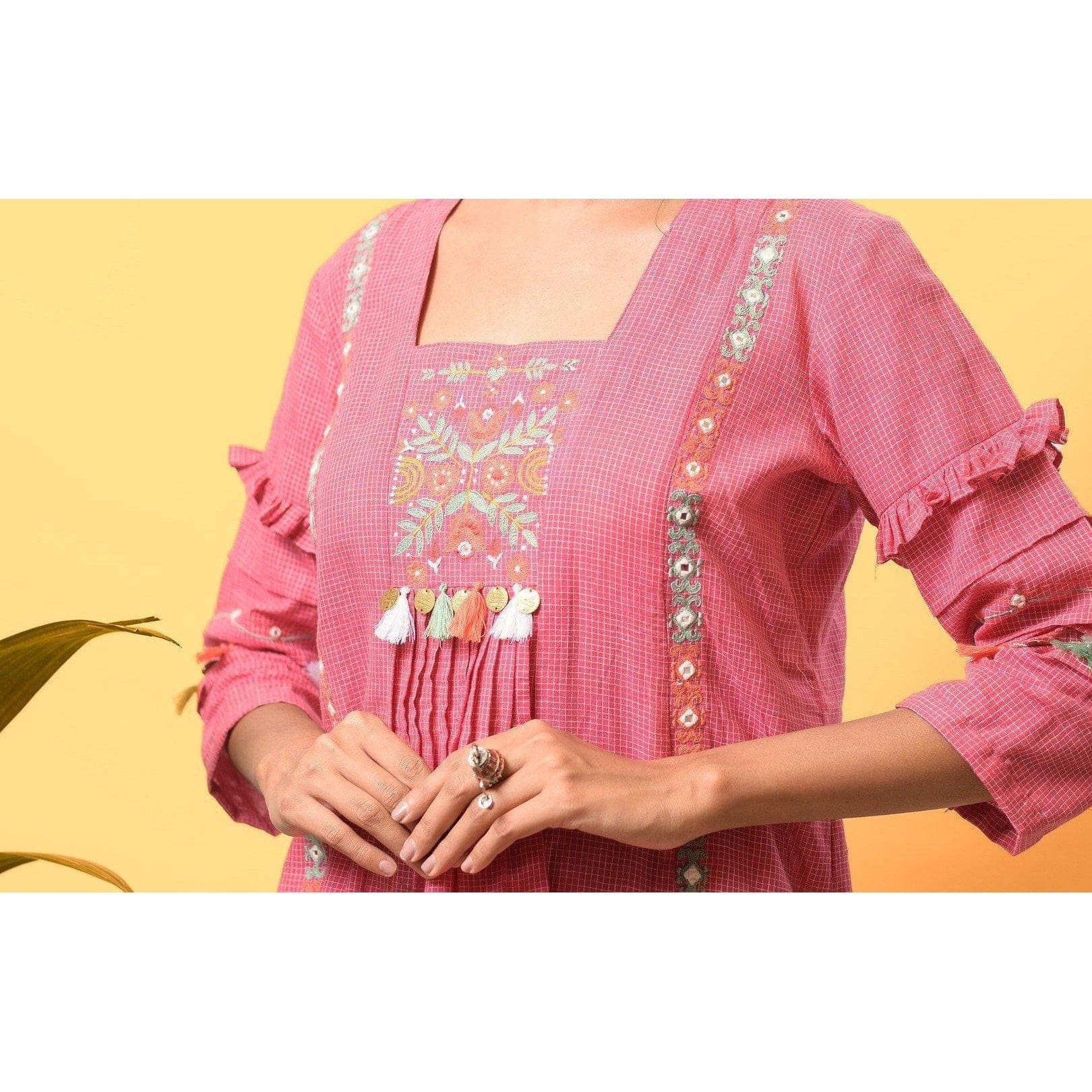 Women Bohemian Floral Pink Top Set - Charkha TalesWomen Bohemian Floral Pink Top Set