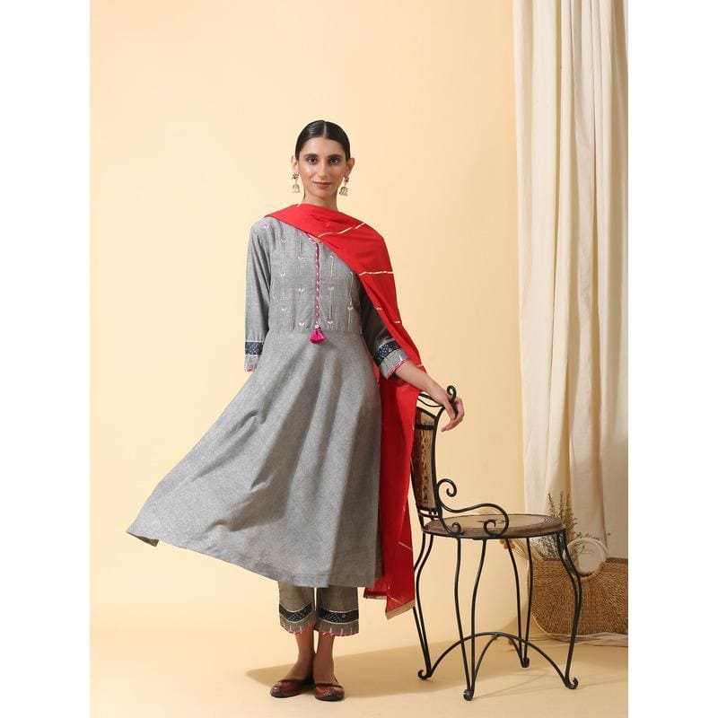 Women Gotta Anarkali Kurta Set - Grey - Charkha TalesWomen Gotta Anarkali Kurta Set - Grey