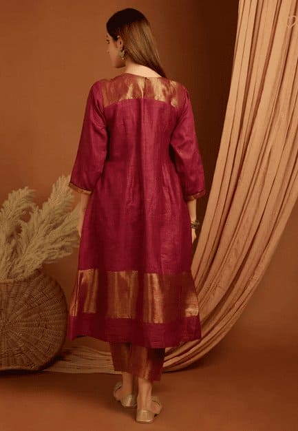 Zari Linen Women Kurta Set - Maroon - Charkha TalesZari Linen Women Kurta Set - Maroon